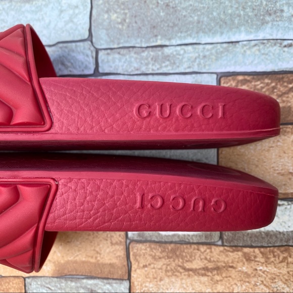 Gucci Black Quilted âMatelassÃ©â Slides | Incorporated Style